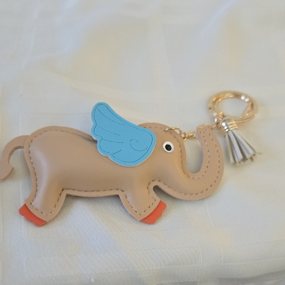 Colorful Elephant Keychain Set - Picture 4 of 12